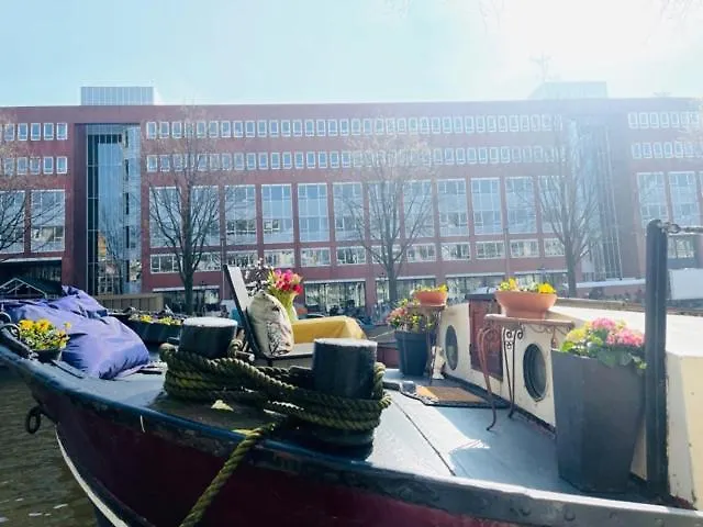 Romantic Houseboat Amsterdam