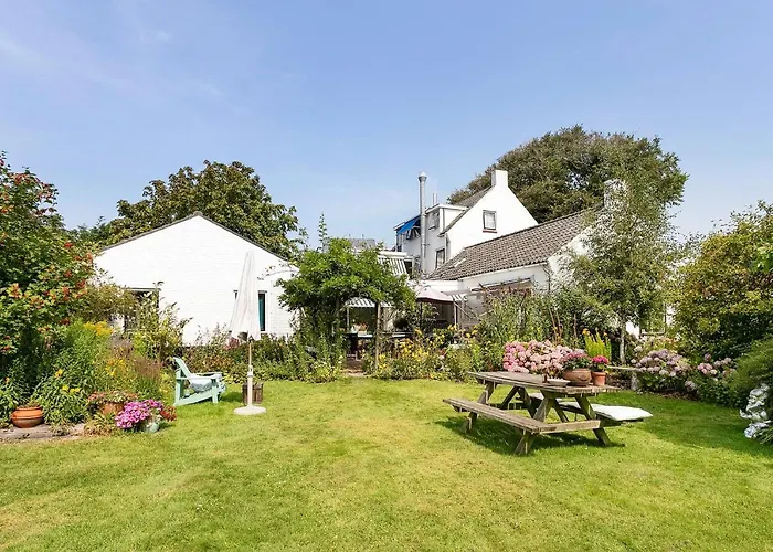 De Witte Handt Midsland