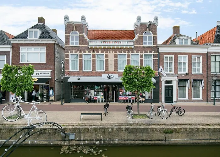 Snoozz Hotels Bolsward Boutique hotel zonder receptie met digitale sleutel
