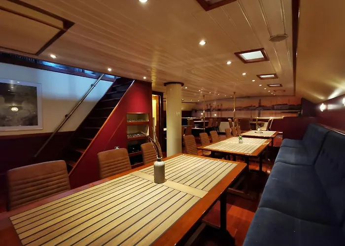 B&B Sailing Ship Summertime Kampen
