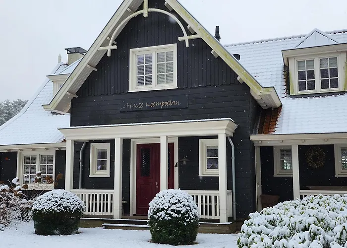 Bed and Breakfast Huize Koempoelan Naarden