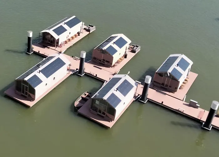 Villa Wikkelboats At Floating Rotterdam Rijnhaven
