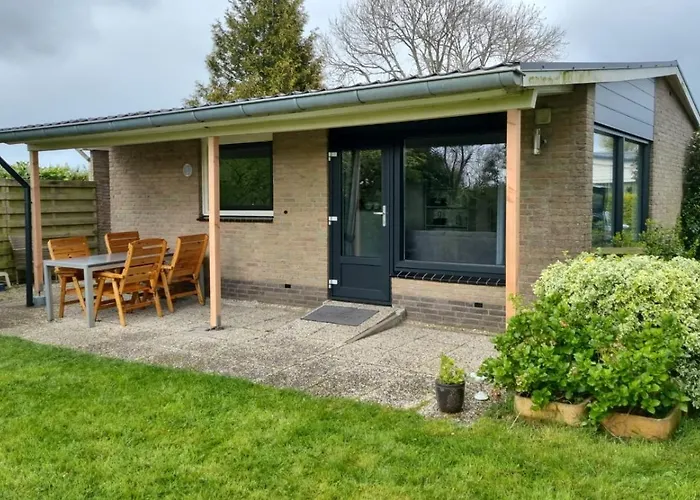 Beachbungalow aan IJsselmeer 39 26 Lemmer