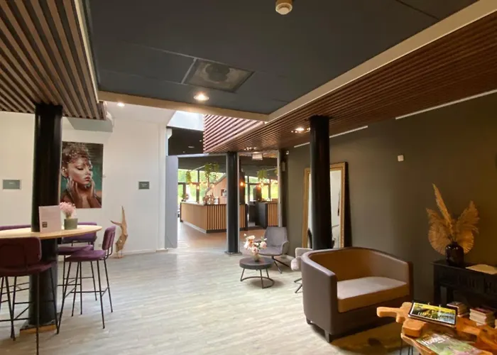 Utrecht Province Dog Friendly Lodging and Hotels