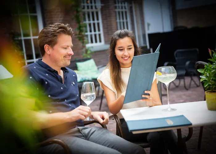 Hotels in Langweer