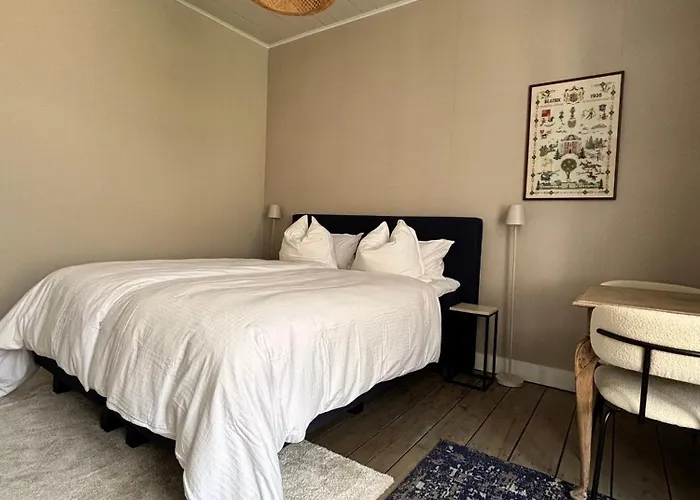 Bed and Breakfast NineT7 Tilburg