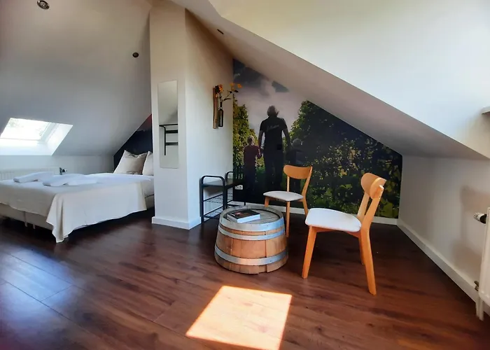 LÖSS Wijnhotel en Smaaklokaal Vijlen