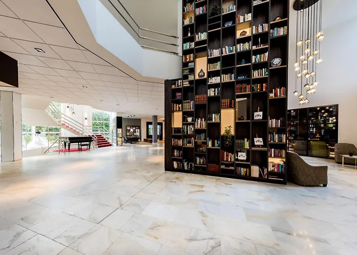 Hotels in Bussum