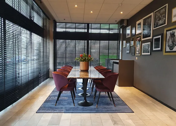 The Hague hotels near Ridderzaal