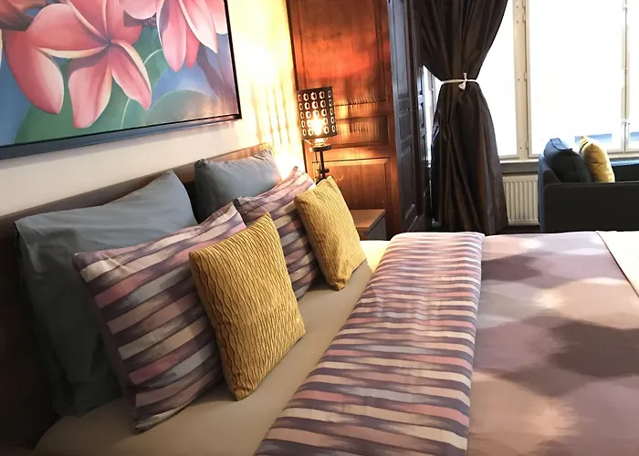 Amsterdam 4 Holiday Guestrooms