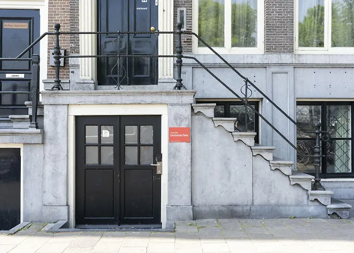 Amsterdam Dockside Flats Aparthotel