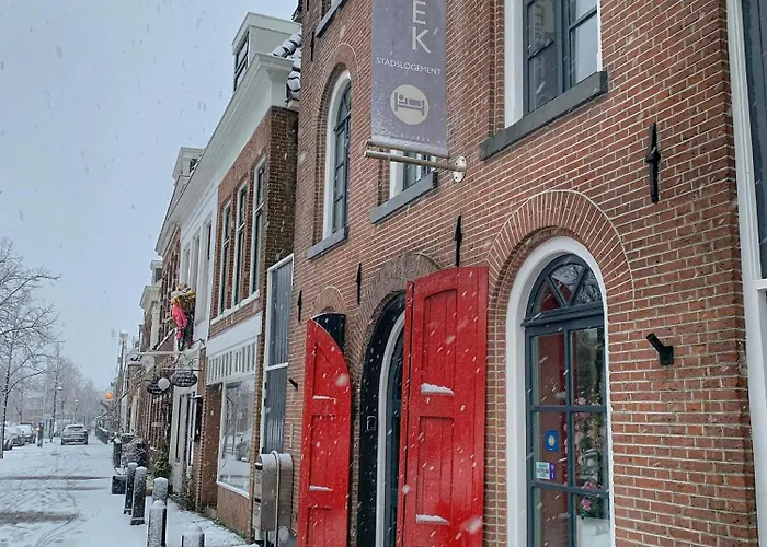 Stadslogement By Peek Sneek
