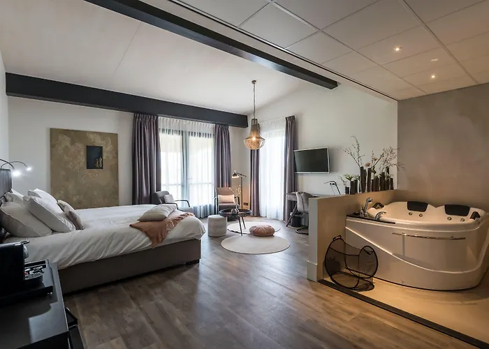 Hotels in Ochten