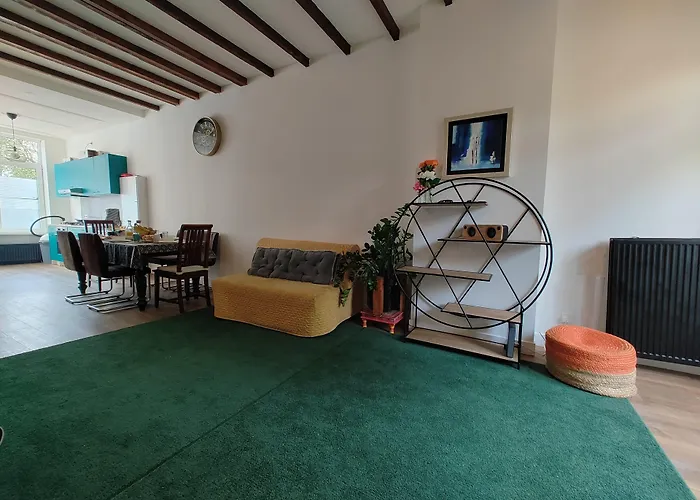 The Diesel Bed And Breakfast Rotterdam