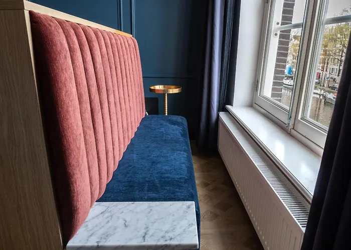 Hotel vicino a Museum Ons' Lieve Heer op Solder