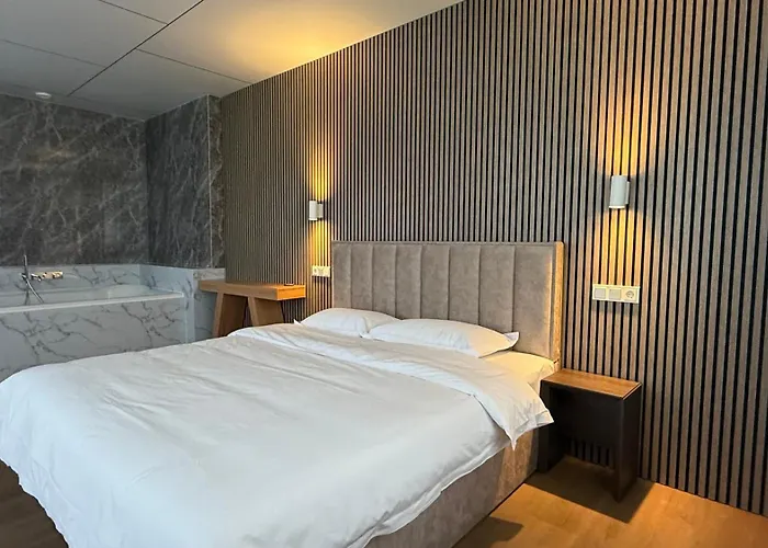 Tung Hotel Zeewolde