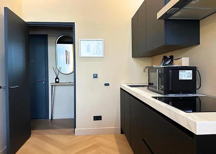 Breda Apartment W Kitchen & Private Bathroom 2P