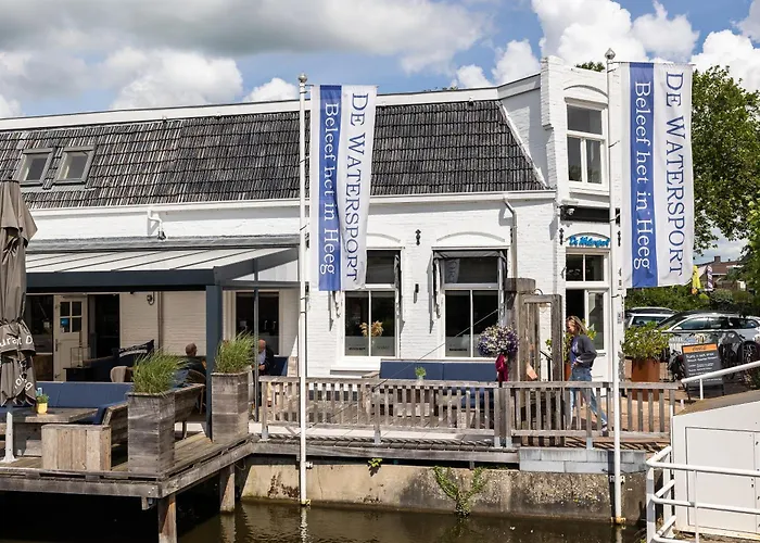 Heeg Hotels