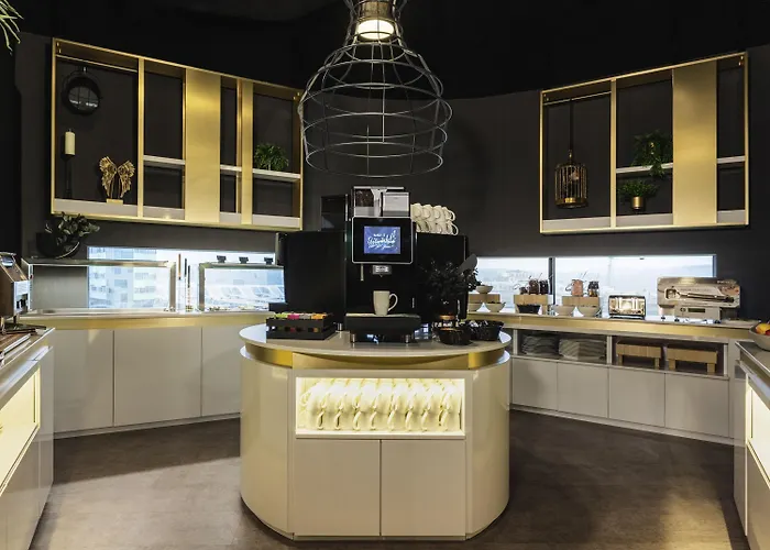 Zelhem Hotels