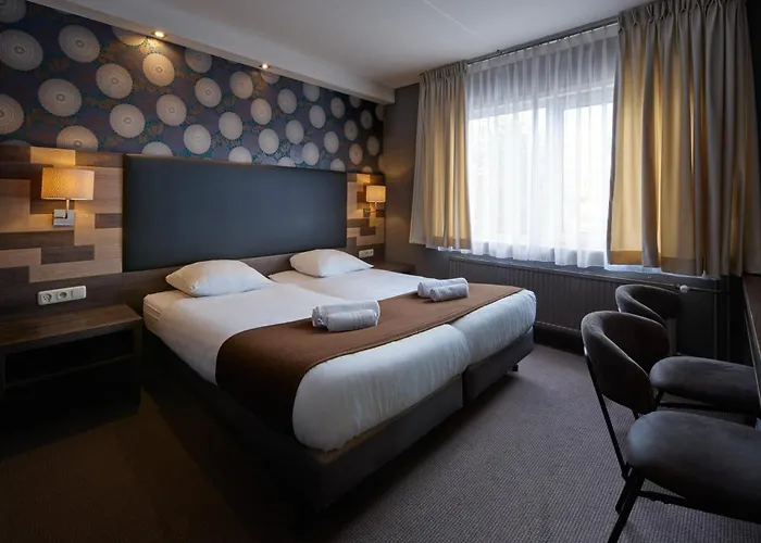 Hoteles en Zwanenburg