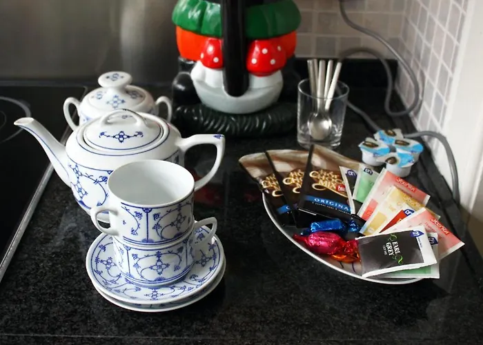 Rotterdam Bed & Breakfasts 