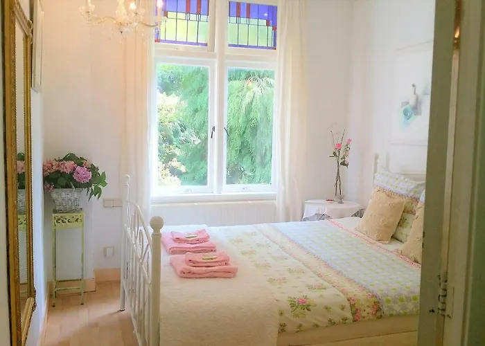 B&B Romantic Rooms Central Haarlem